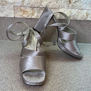 Sam & Libby ESTHER Silver Satin Strappy Women’s Size 9M Chunky Heels vintage